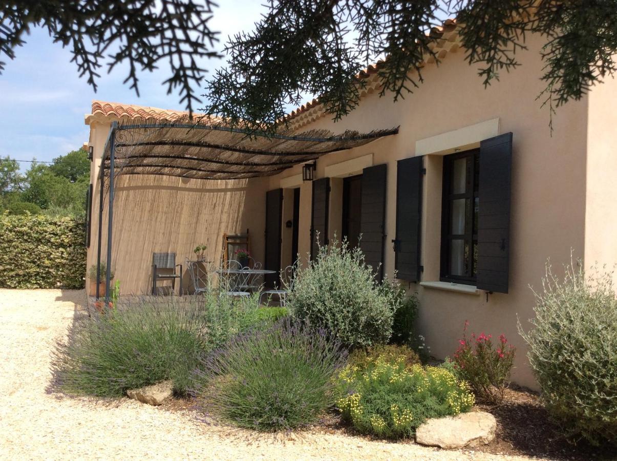 Mazet De La Lavande Uzes Exterior photo